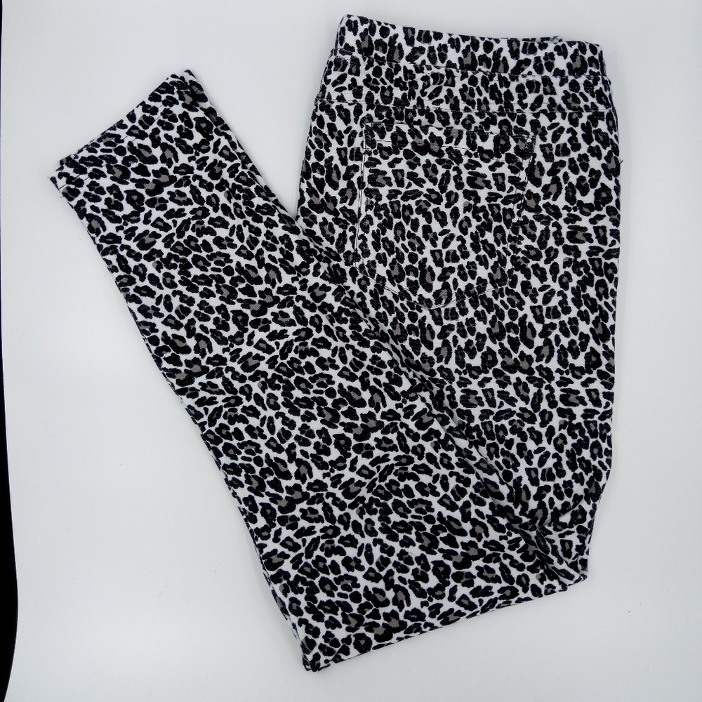 Xhilaraion animal print leggings women